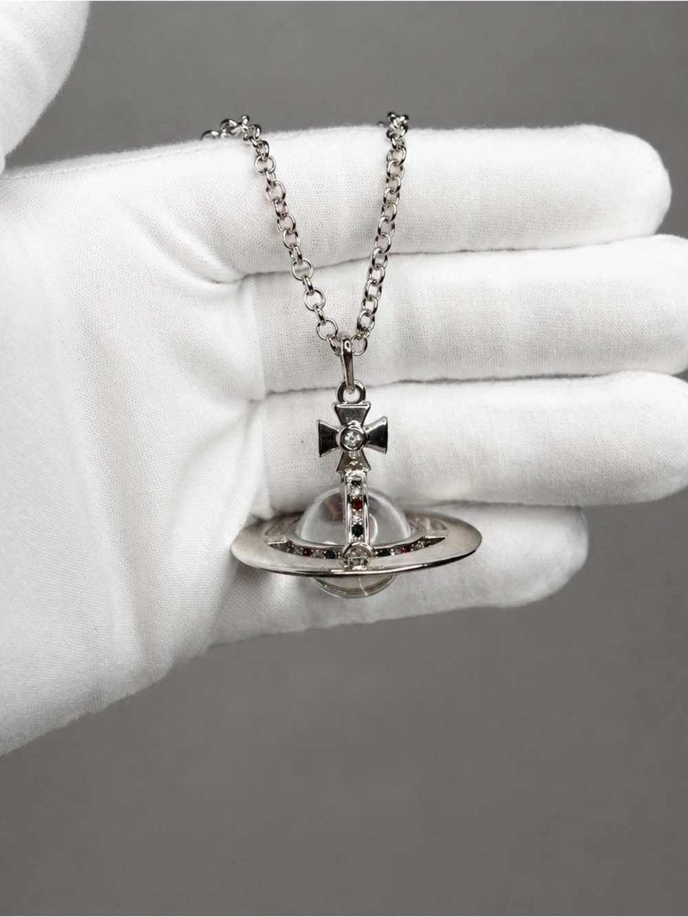 Vivienne Westwood Platinum Orb Pendant Necklace Silver Tone - Picture 5 of 7